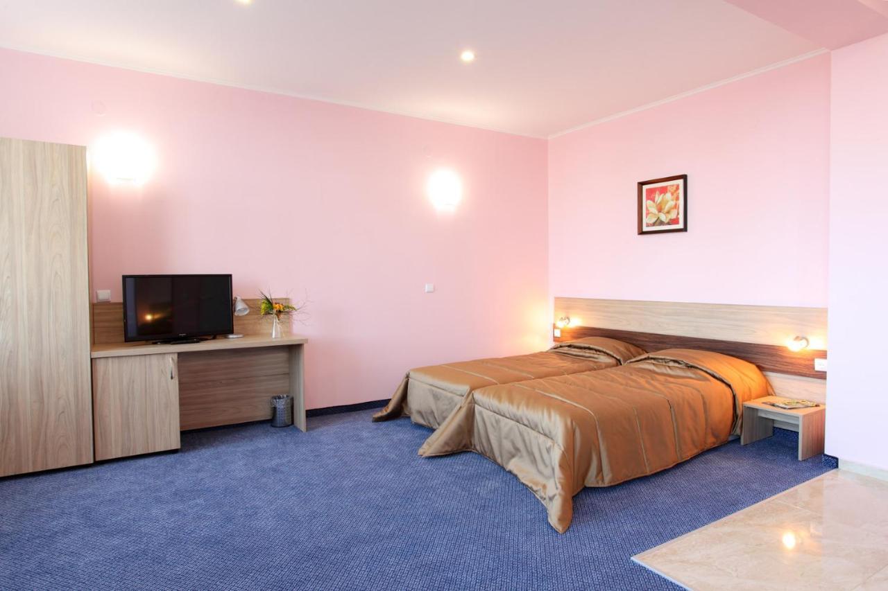 Teodora Palace Hotel Ruse Ngoại thất bức ảnh