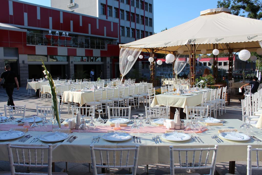 Teodora Palace Hotel Ruse Ngoại thất bức ảnh